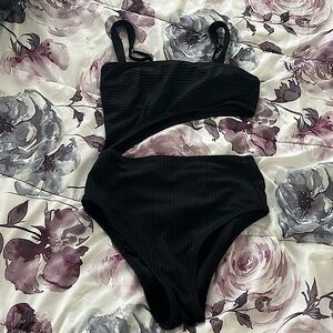 One piece bathing suit